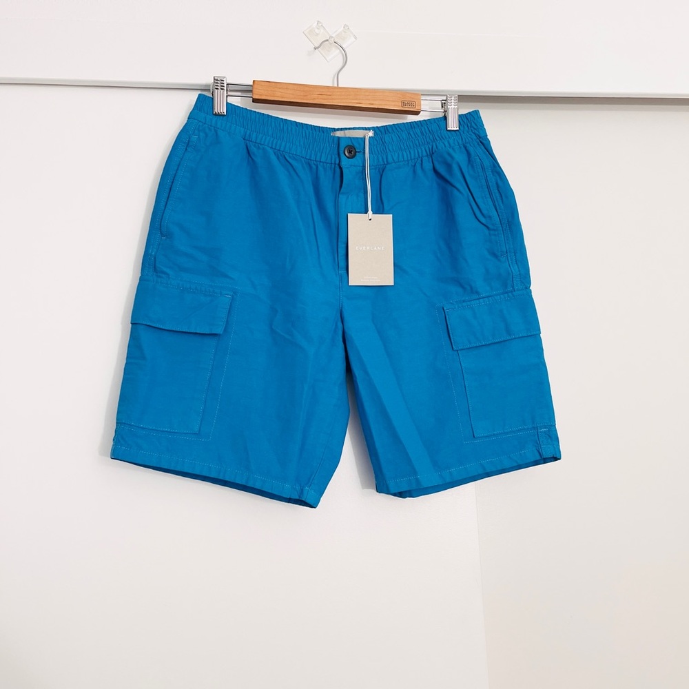 NWT Everlane Men’s Linen and Organic Cotton Blue Cargo Shorts Size Medium